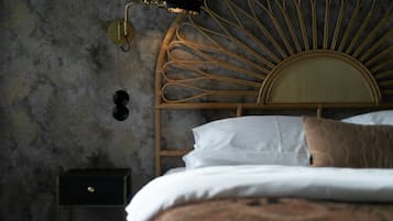 豪華四人房 | 遮光窗簾/窗簾、熨斗/熨衫板、免費 Wi-Fi、床單