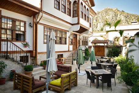 Exterior. Cifte Konak Butik Otel