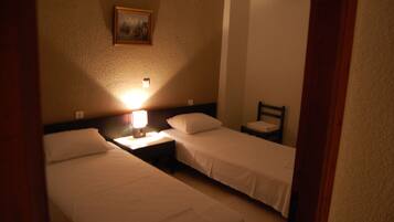 In-room safe, iron/ironing board, free WiFi, bed sheets