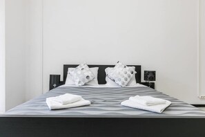 Habitación Grand doble, 1 cama de matrimonio grande | 1 dormitorio, ropa de cama de alta calidad, sistema de insonorización