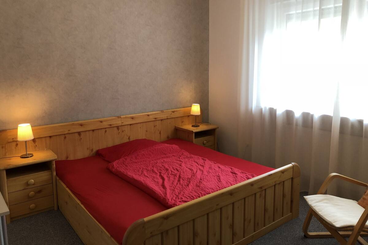 Studio, tầng trệt (incl. 20 € cleaning fee) | Phòng cách âm, nôi (giường cho trẻ sơ sinh) miễn phí