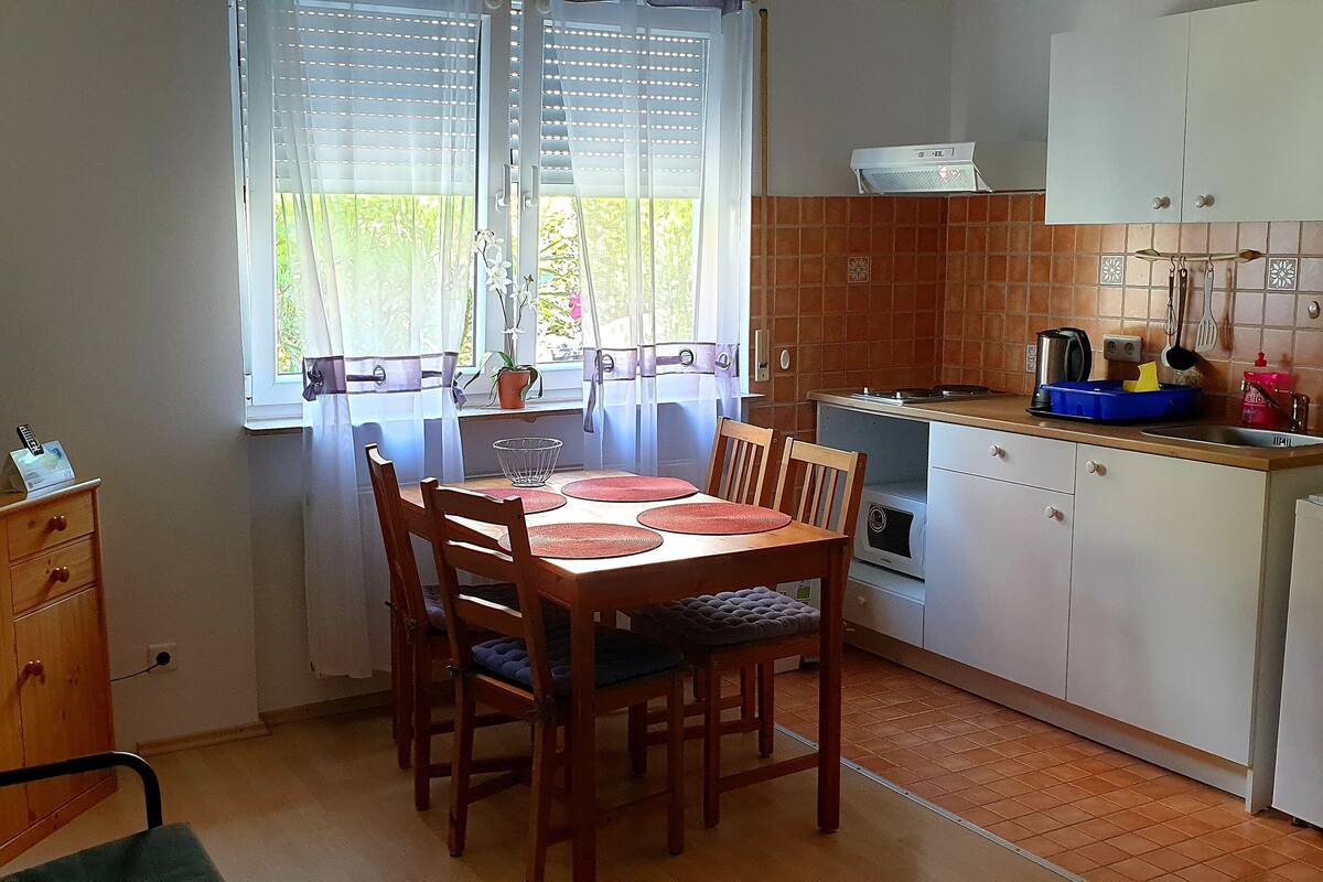 Studio (up to 3 People) | Private kitchen