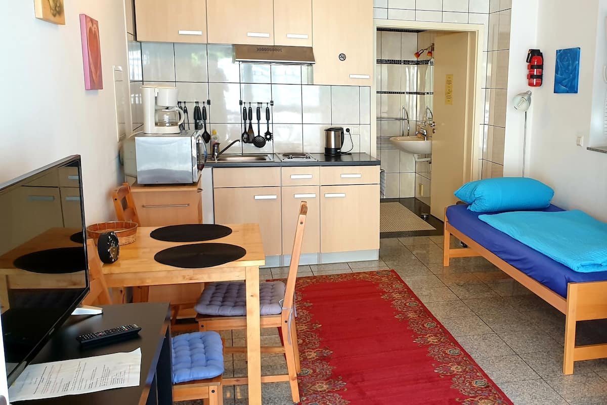 Studio Apartment (Accessible)  | Living area