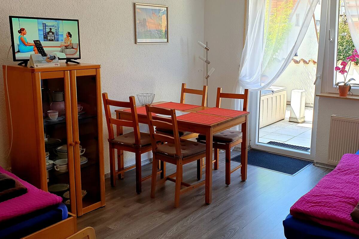 Apartment 5 with Terrace | Living room