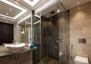 ห้องคลาสสิกดับเบิล, เตียงใหญ่ 1 เตียง, ปลอดบุหรี่ | ห้องน้ำ