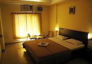 ห้องเอ็กเซกคิวทีฟดับเบิล, เตียงใหญ่ 1 เตียง, ปลอดบุหรี่