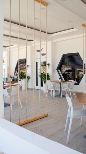 Hotel Capriccio Mare y Restaurante