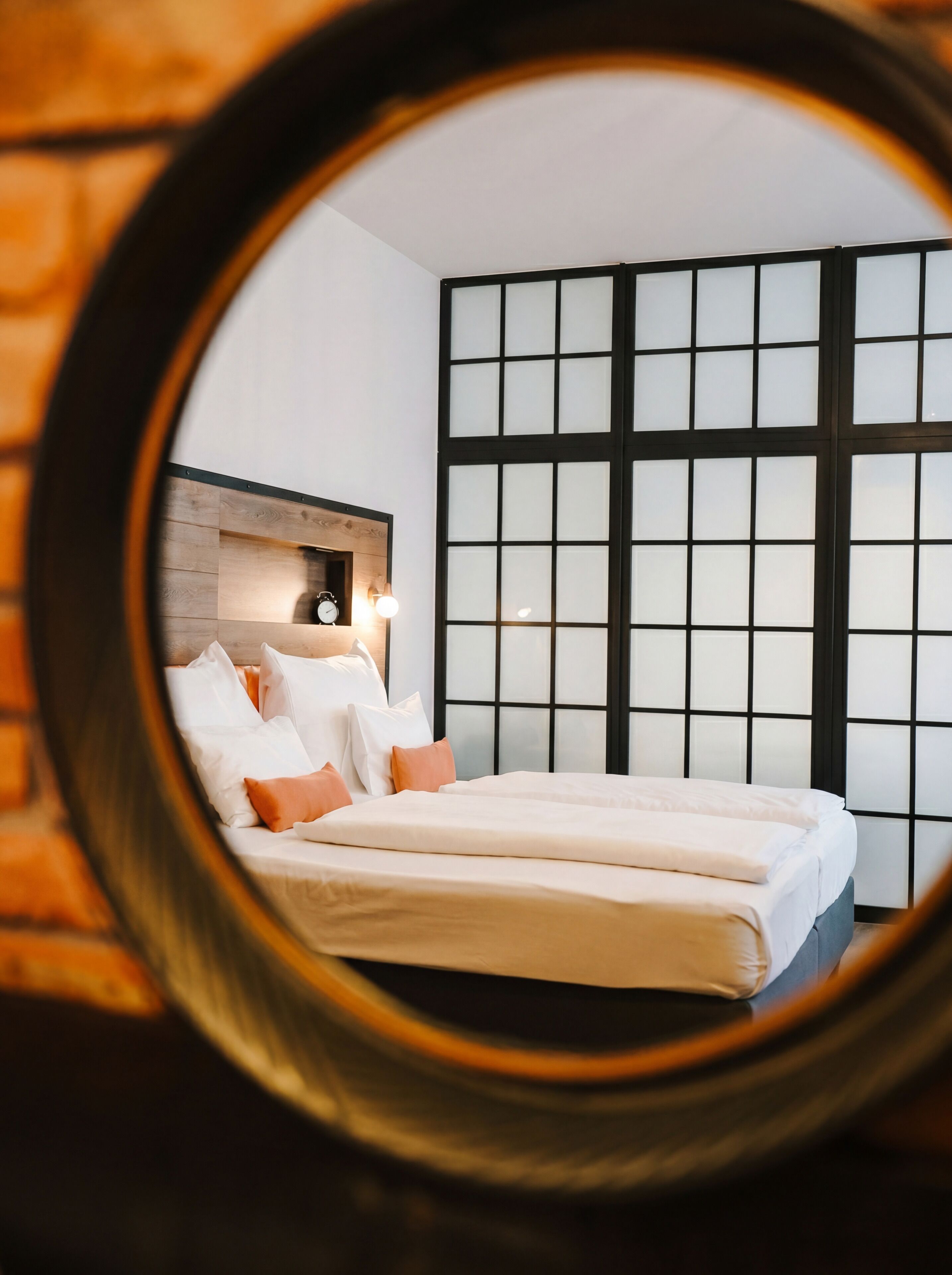 Executive Double Room, Bathtub | Hypo-allergenic bedding available, minibar, in-room safe, desk