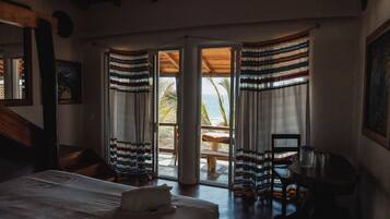 Superior Quadruple Room, 1 Bedroom | Free WiFi, bed sheets