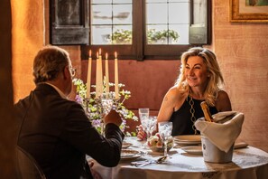 Family dining - B&B dei Papi Boutique Hotel (Viterbo)