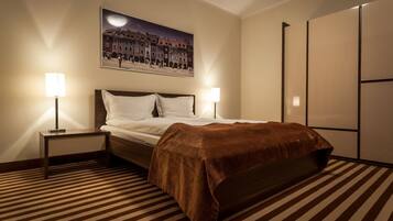 Superior Suite | Desk, blackout curtains, iron/ironing board, free WiFi