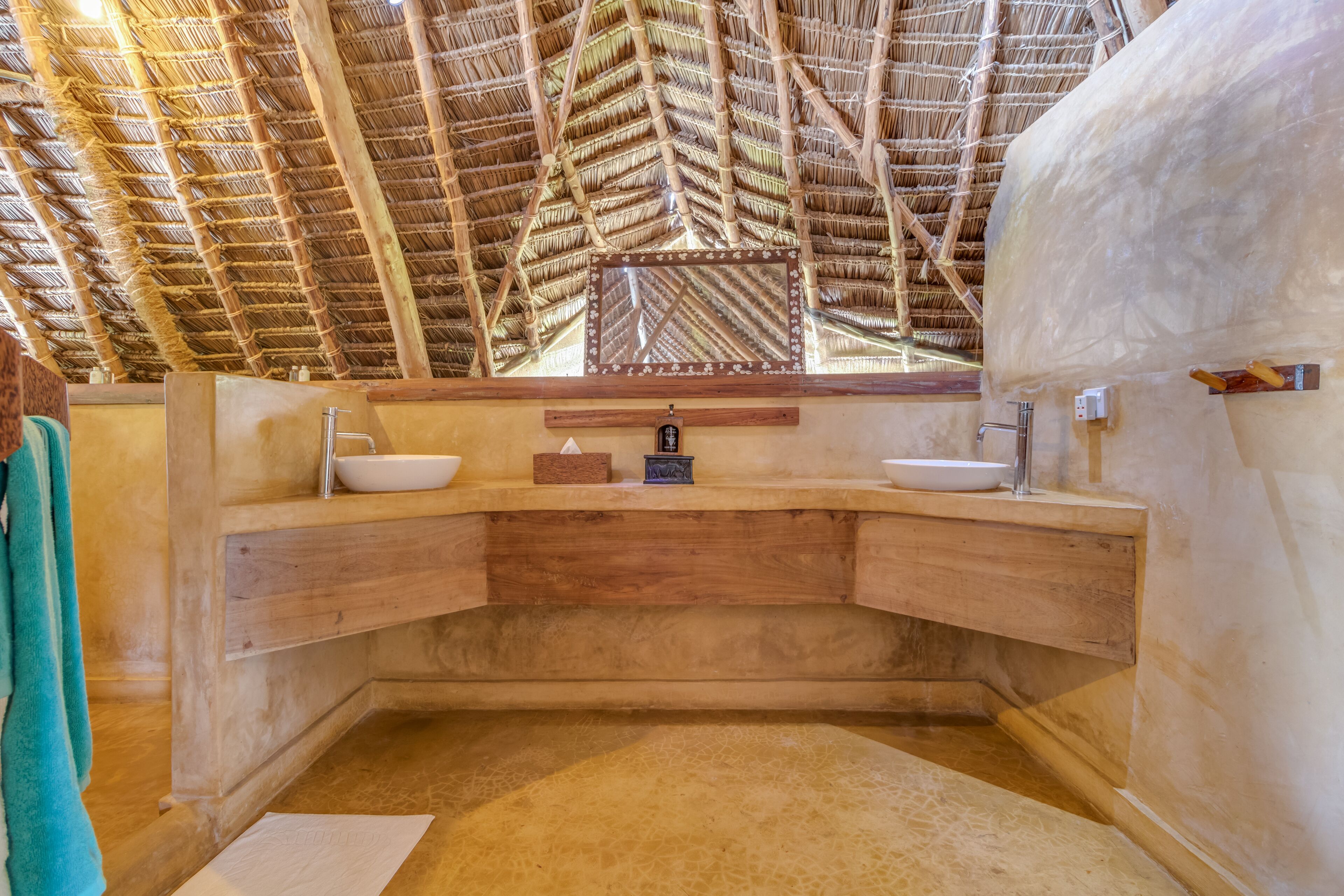 sea front villa | bathroom | shower, free toiletries, towels