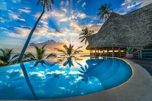 3 outdoor pools, pool umbrellas, sun loungers