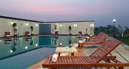 Mind Space Hotel, Pimpri