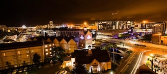 ONOMO Hotel Waterfront