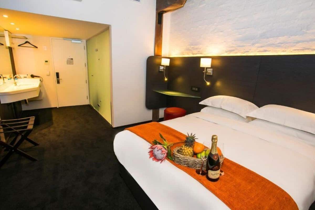 In-room safe, blackout curtains, iron/ironing board, free WiFi