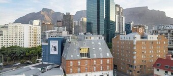 ONOMO Hotel Waterfront