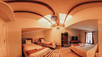 Classic Quadruple Room, Private Bathroom | Blackout drapes, free WiFi, bed sheets