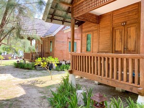 Bathroom - Bayu Lestari Island Resort (Pulau Besar)