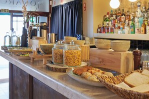 Daily buffet breakfast (EUR 15 per person) - Casa do Mercado Lisboa (Lisbon)