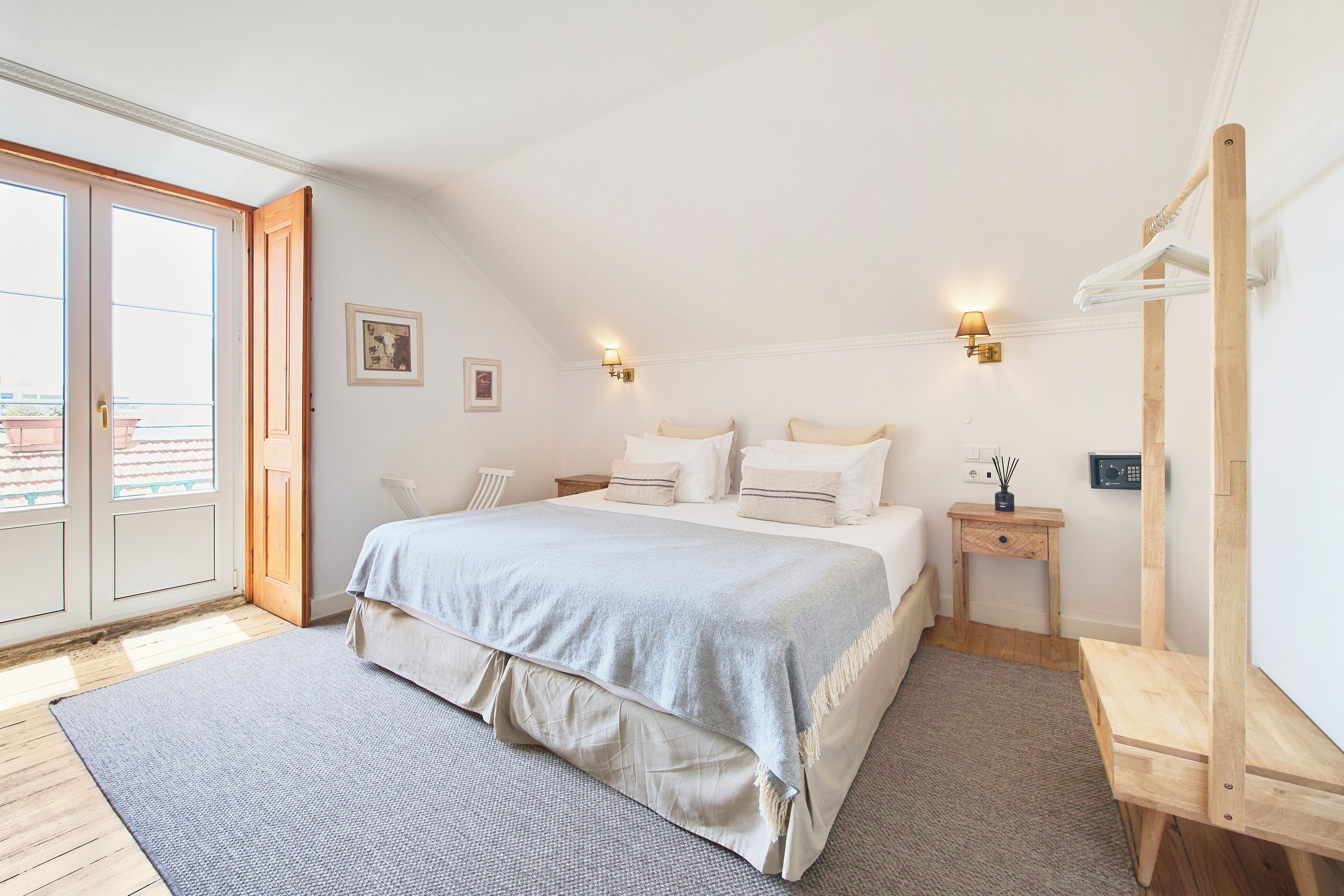 Superior Double Room | 9 bedrooms, hypo-allergenic bedding available, minibar, in-room safe