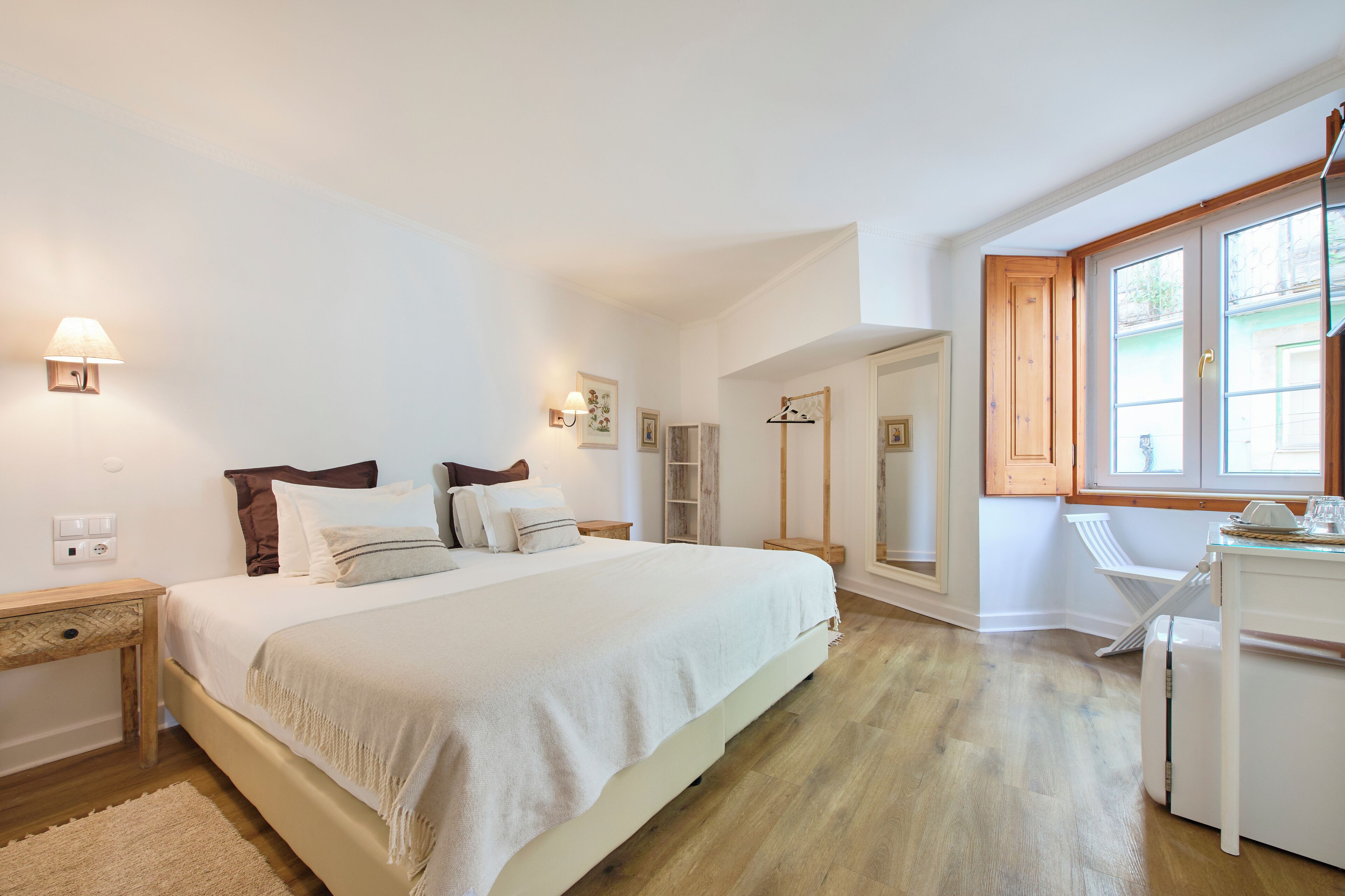 標準客房 | 9 間睡房、防敏寢具、迷你吧、房內夾萬