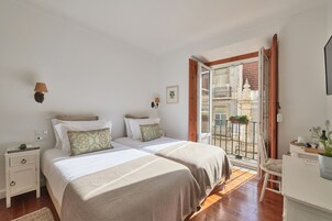 Habitación estándar | 9 dormitorios, ropa de cama hipoalergénica, minibar y caja fuerte