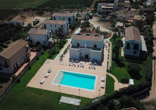 Oasi Guzzetta Hotel e Case Vacanze
