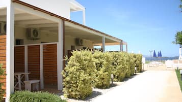 1 bedroom, premium bedding, desk, free WiFi