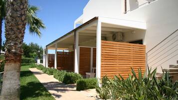 1 bedroom, premium bedding, desk, free WiFi