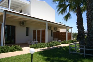 1 bedroom, premium bedding, desk, free WiFi