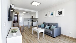 Flat-screen TV - Apartamento Las Nasas By Labranda (San Bartolomé de Tirajana)