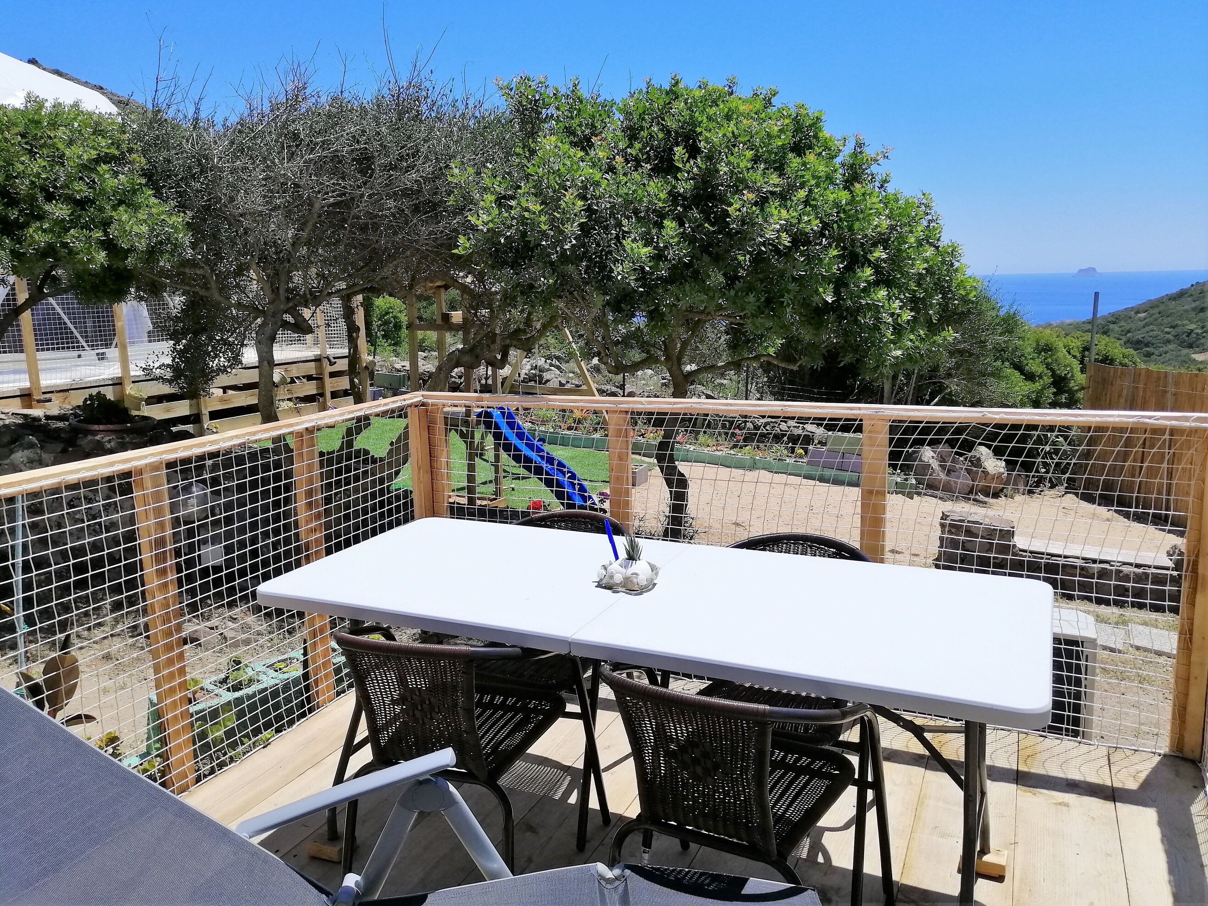 Design-Zelt, 2 Schlafzimmer, mit Bad, Meerblick | Terrasse/Patio