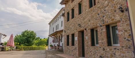 Fachada da propriedade