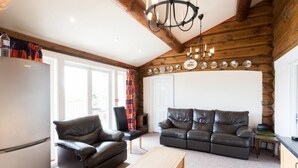 Apartment, 1 Bedroom (Oak 1) | Living room | Flat-screen TV - Oak (Bridgwater)