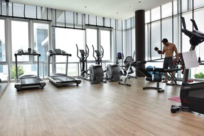 Gym - Centric Royal by Swimming Pool (Pattaya)
