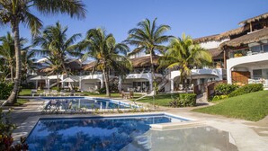Unclassified image, 2 of 23, button - Las Villas Akumal  2B-13 by SkyRun (Akumal)