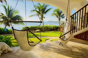 Villa, 2 habitaciones, Terraza, vista a la playa | Terraza o patio