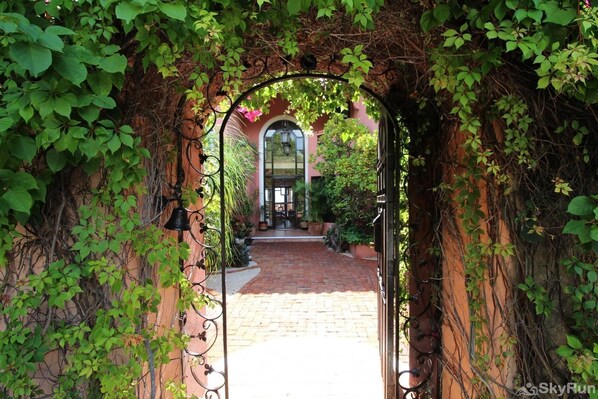 Front of property - Casa South Brezze by SkyRun (Puerto Morelos)