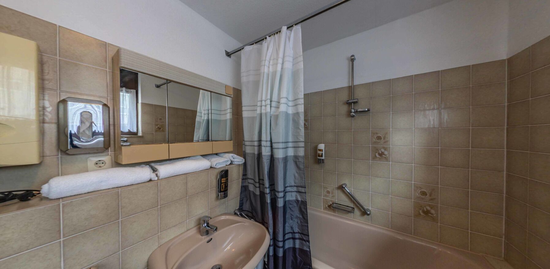 Eenvoudig appartement, en-suite badkamer (#29) | Badkamer