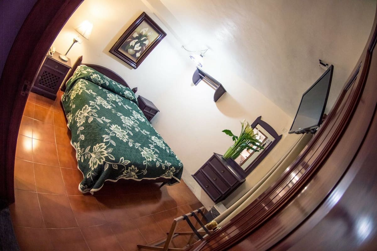 Comfort Room, 1 Double Bed, Non Smoking | WiFi (free), bed sheets