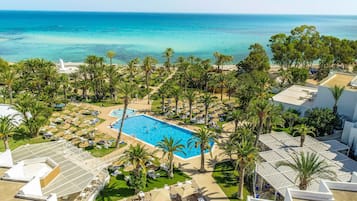 Indoor pool, 2 outdoor pools, pool umbrellas, sun loungers