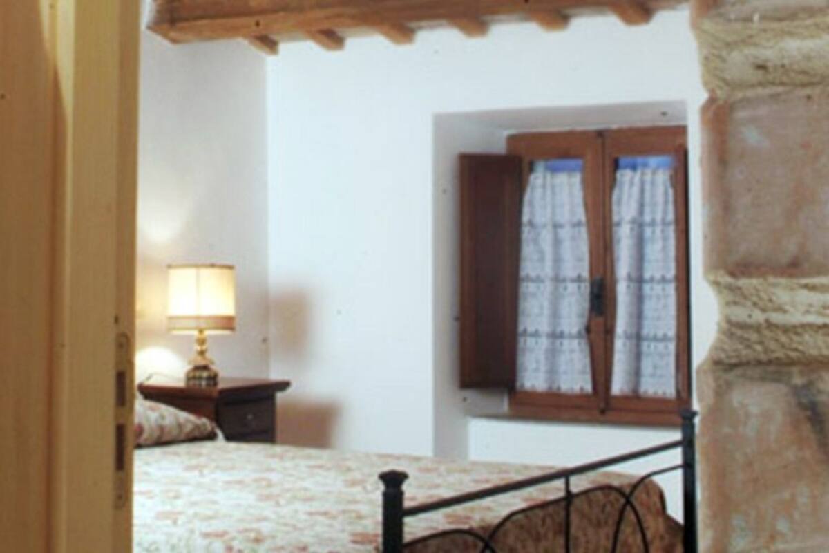 Blackout curtains, soundproofing, free WiFi