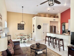 Flachbildfernseher, Kamin, Netflix, DVD-Player