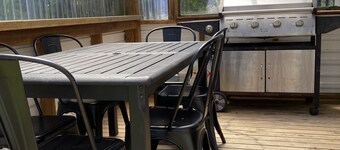 Arthurstown Rd Riverview Holiday house Hokitika
Spacious house sleeps 8.