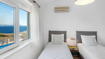 6 slaapkamers, een strijkplank/strijkijzer, reisbedje, gratis wifi