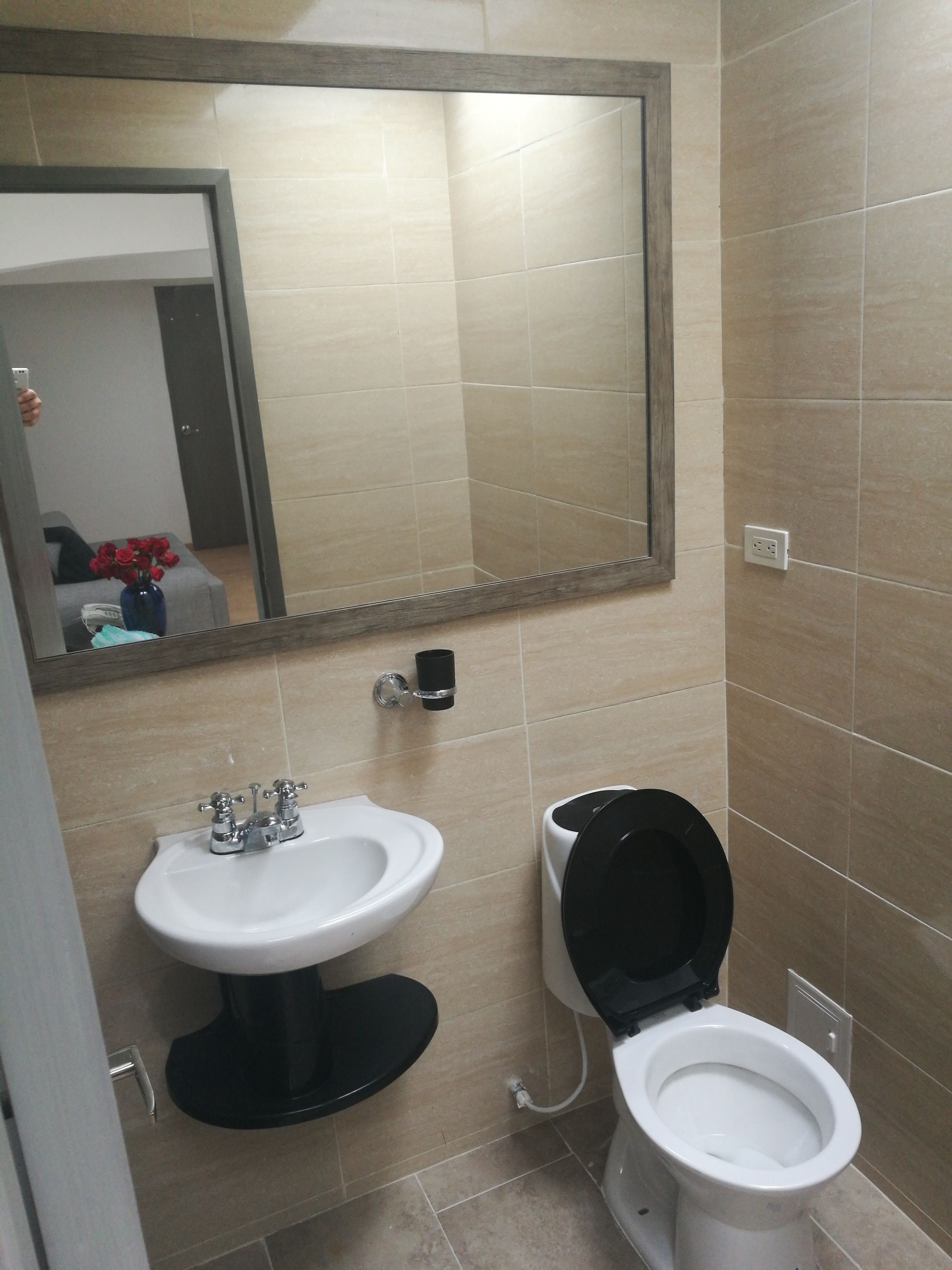 basic double room single use, 1 bedroom | bathroom | bathtub, towels