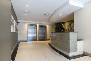 内部エントランス