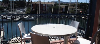 Canal view apartment in Port Grimaud near St Tropez