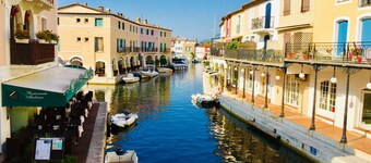 Canal view apartment in Port Grimaud near St Tropez 